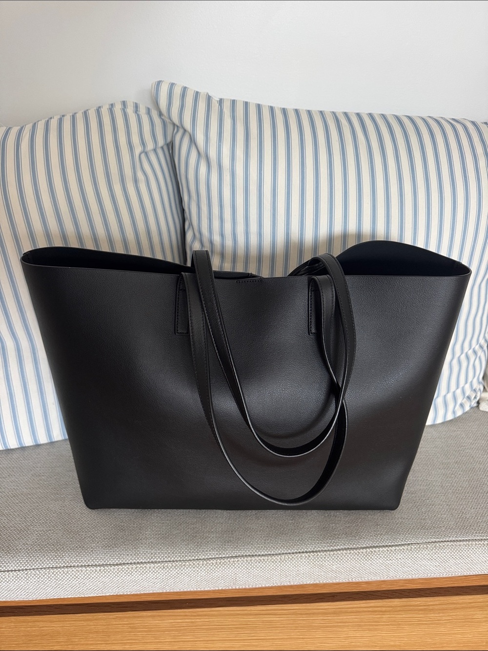 Saint Laurent Black Leather Tote with Gold Logo Accent - Picture 9 of 9